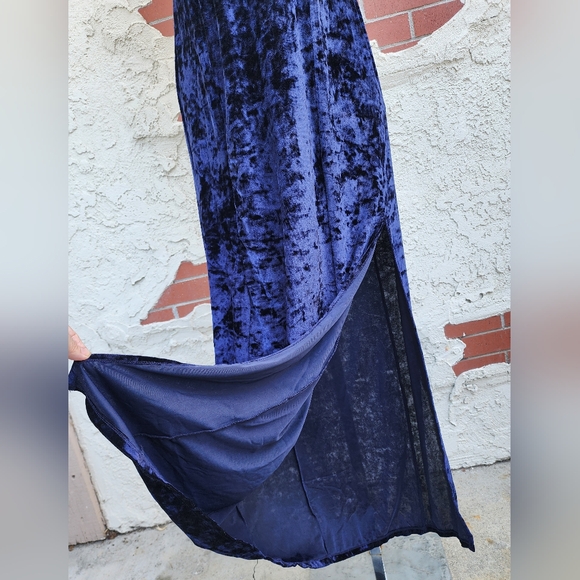 Large fit Medium? Intimately FREE PEOPLE Low Key Crushin Velvet Maxi Dress BLUE - Picture 10 of 16
